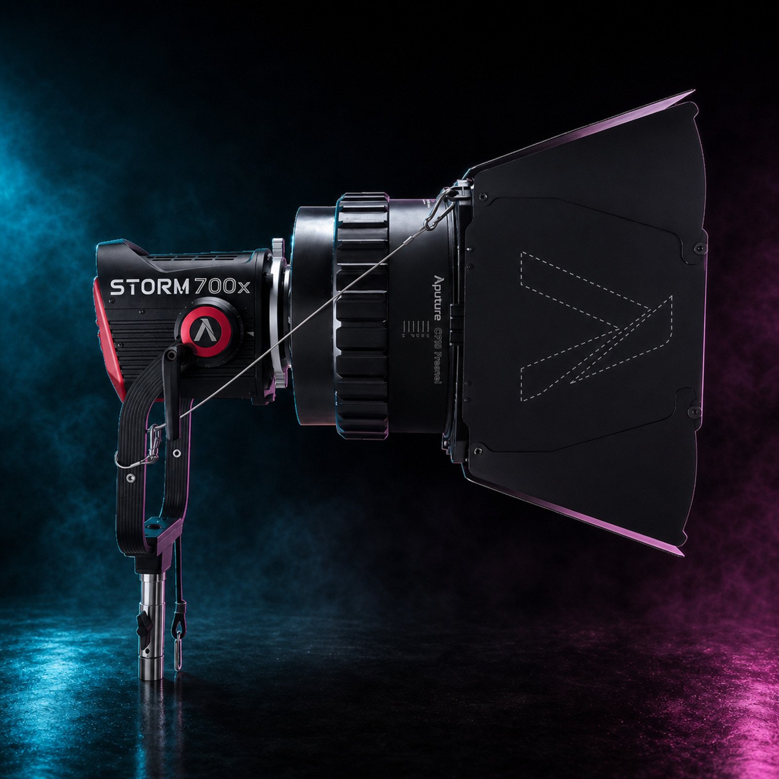 CF10 Fresnel and Barn Doors Kit - Imagem 5