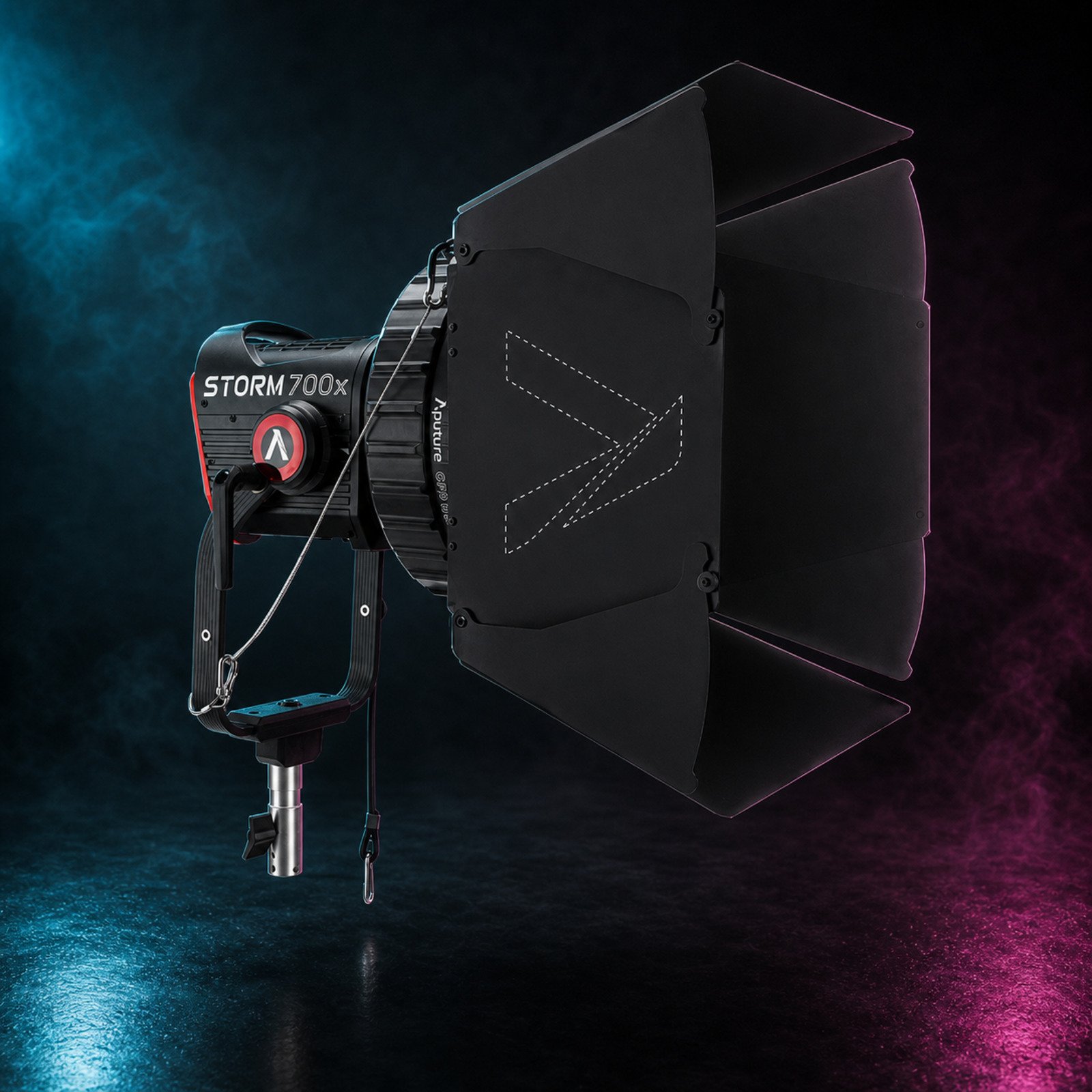 CF10 Fresnel and Barn Doors Kit - Imagem 7